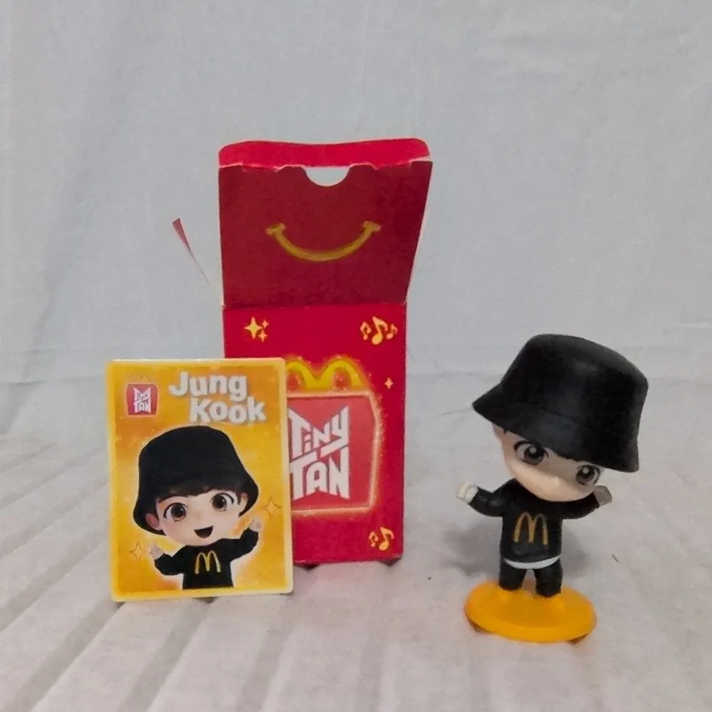 TinyTAN Jung Kook BTS McDonald's Premium Toy 2023 New in Box with Card